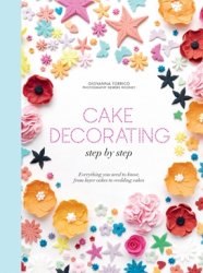 Cake decorating step by step